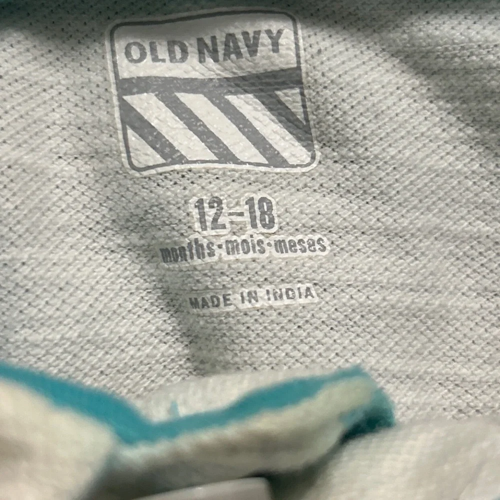 🌼 Old Navy Top 💥